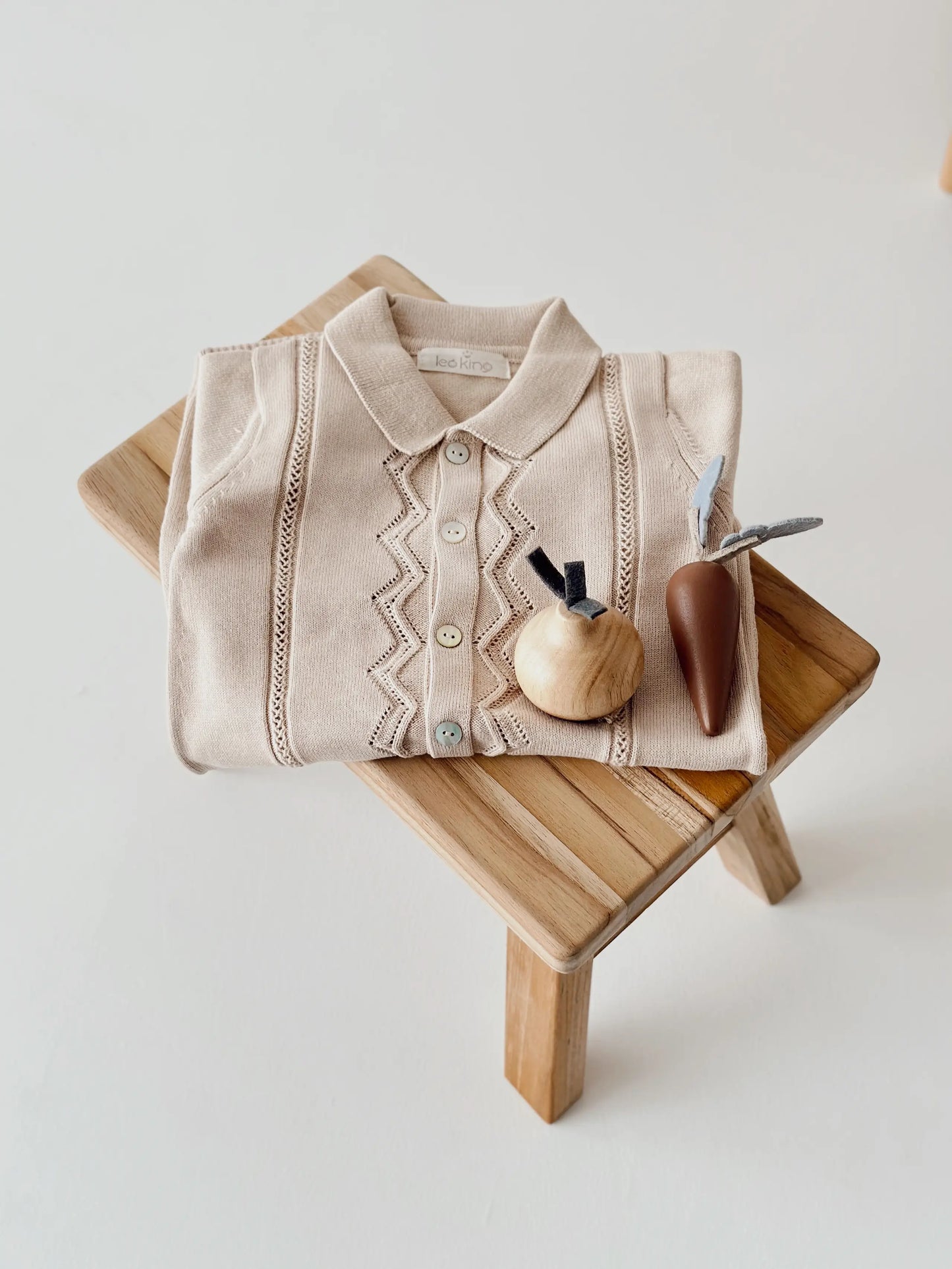 Set Neonato Elegante in Maglia – 5 Pezzi