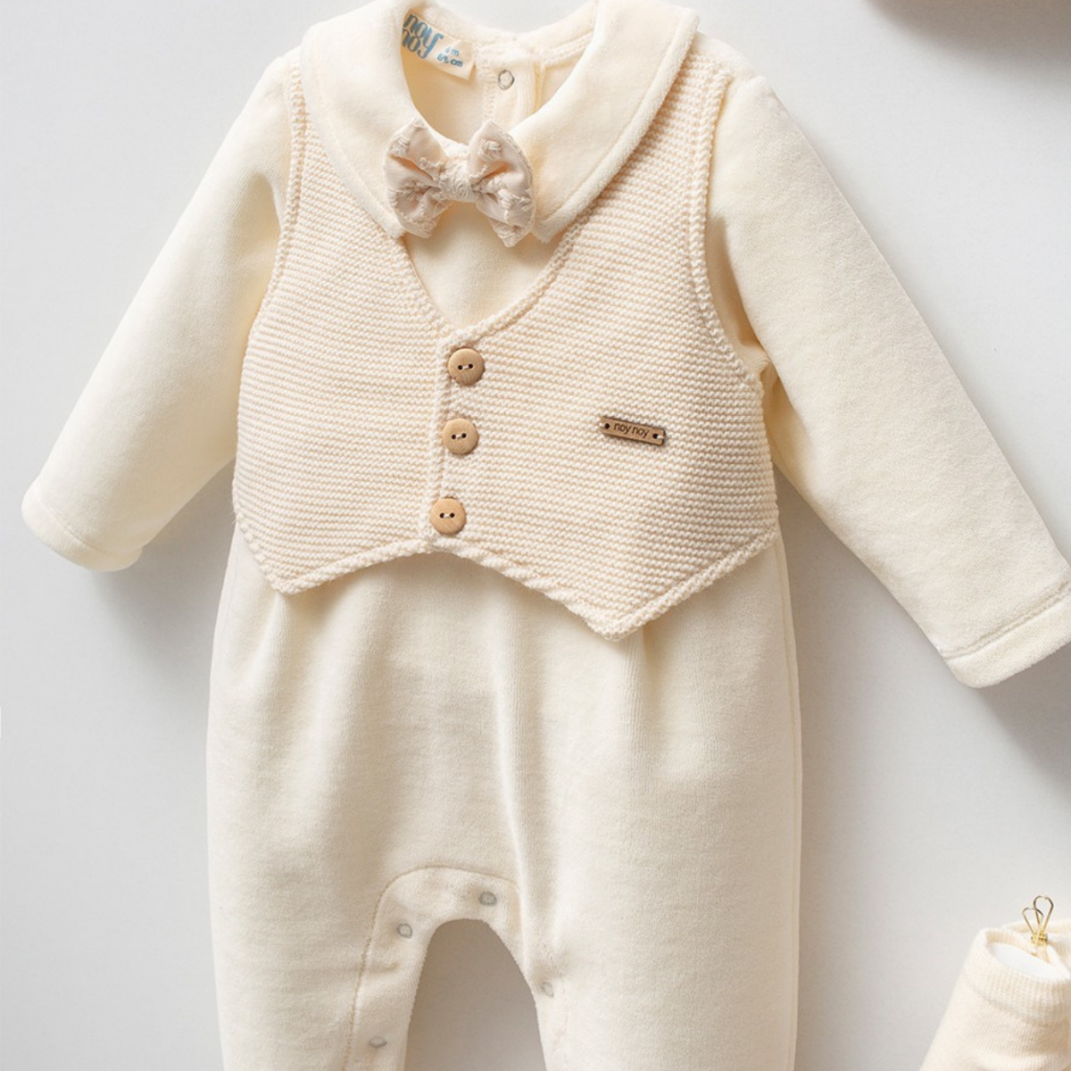 Tutina Neonato Con Cappellino e Scarpine