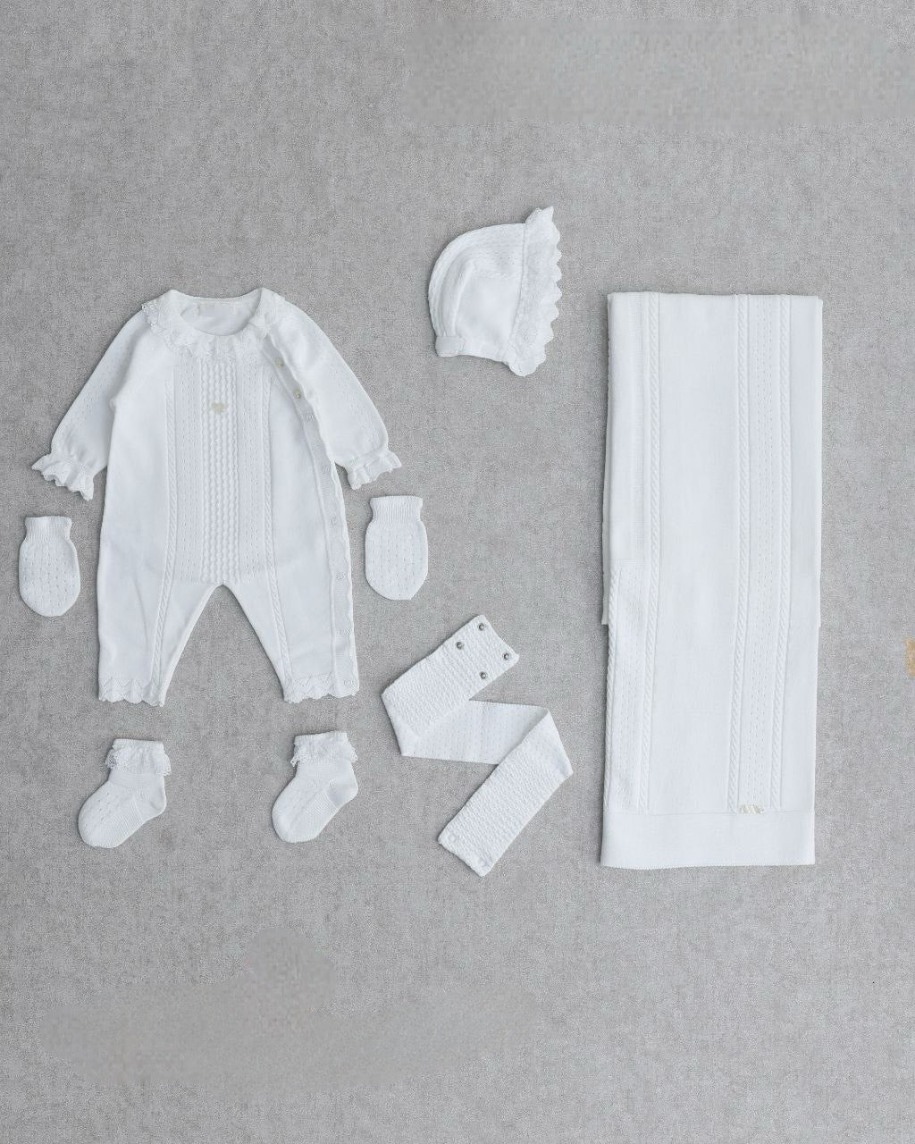 Set Neonato Elegante in Cotone – 6 Pezzi
