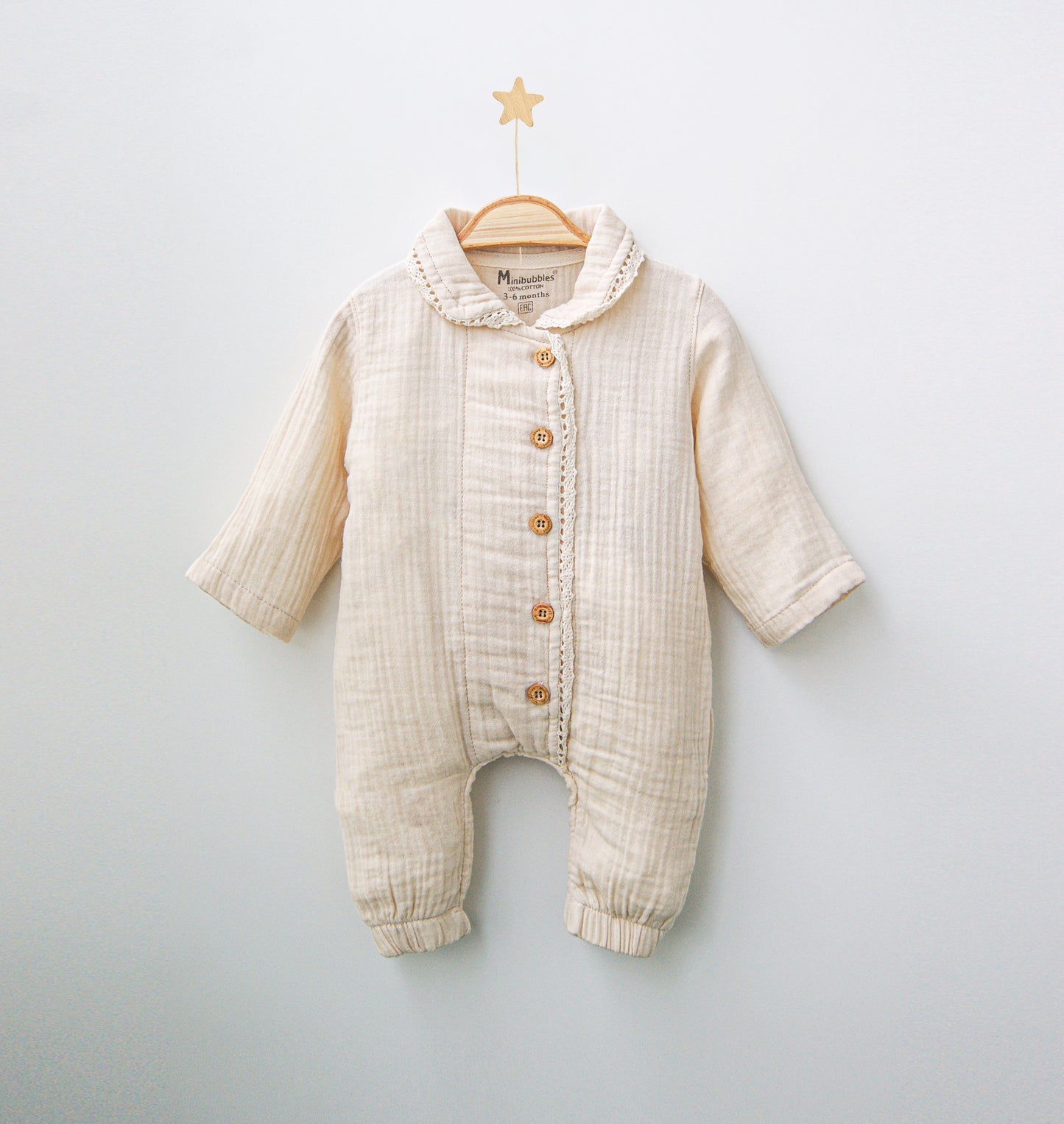 Tutina in mussola di cotone - ricamo in pizzo unisex