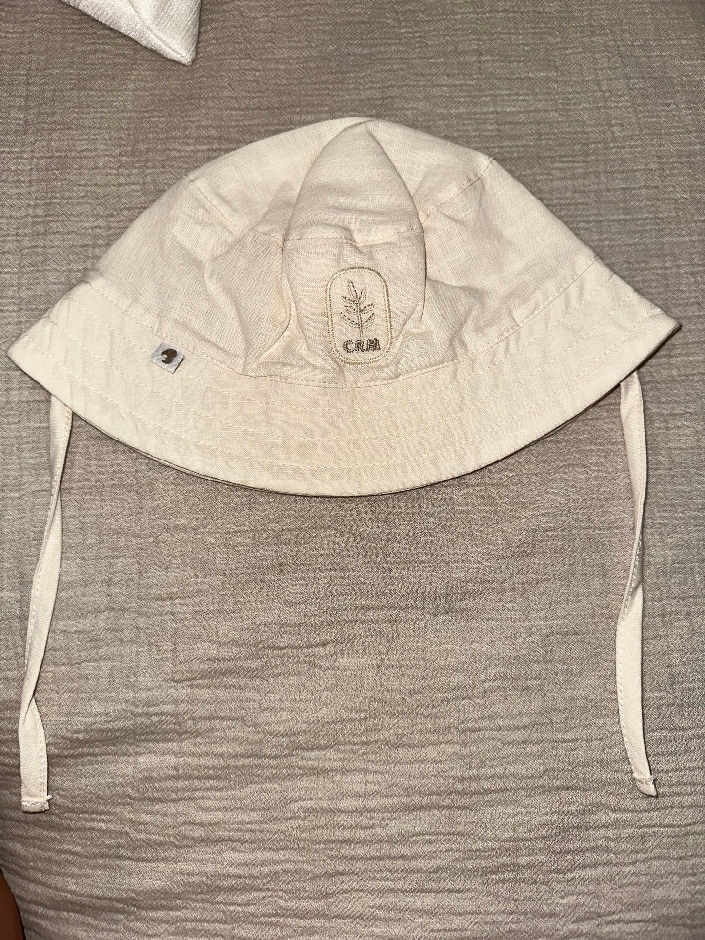 Cappellino Bucket neonato- Colore beige chiaro