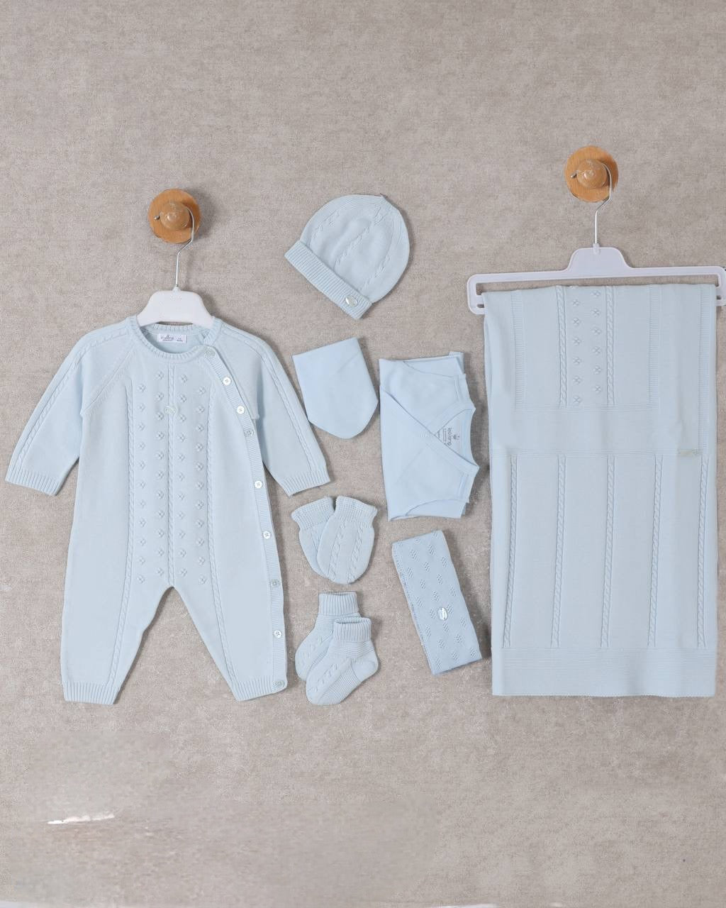 Set nascita neonato in maglia – 8 pezzi - Eleganza e comfort