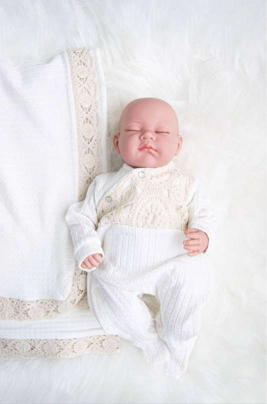 Set Tutina e Cappellino con dettagli in pizzo, elegante, unisex