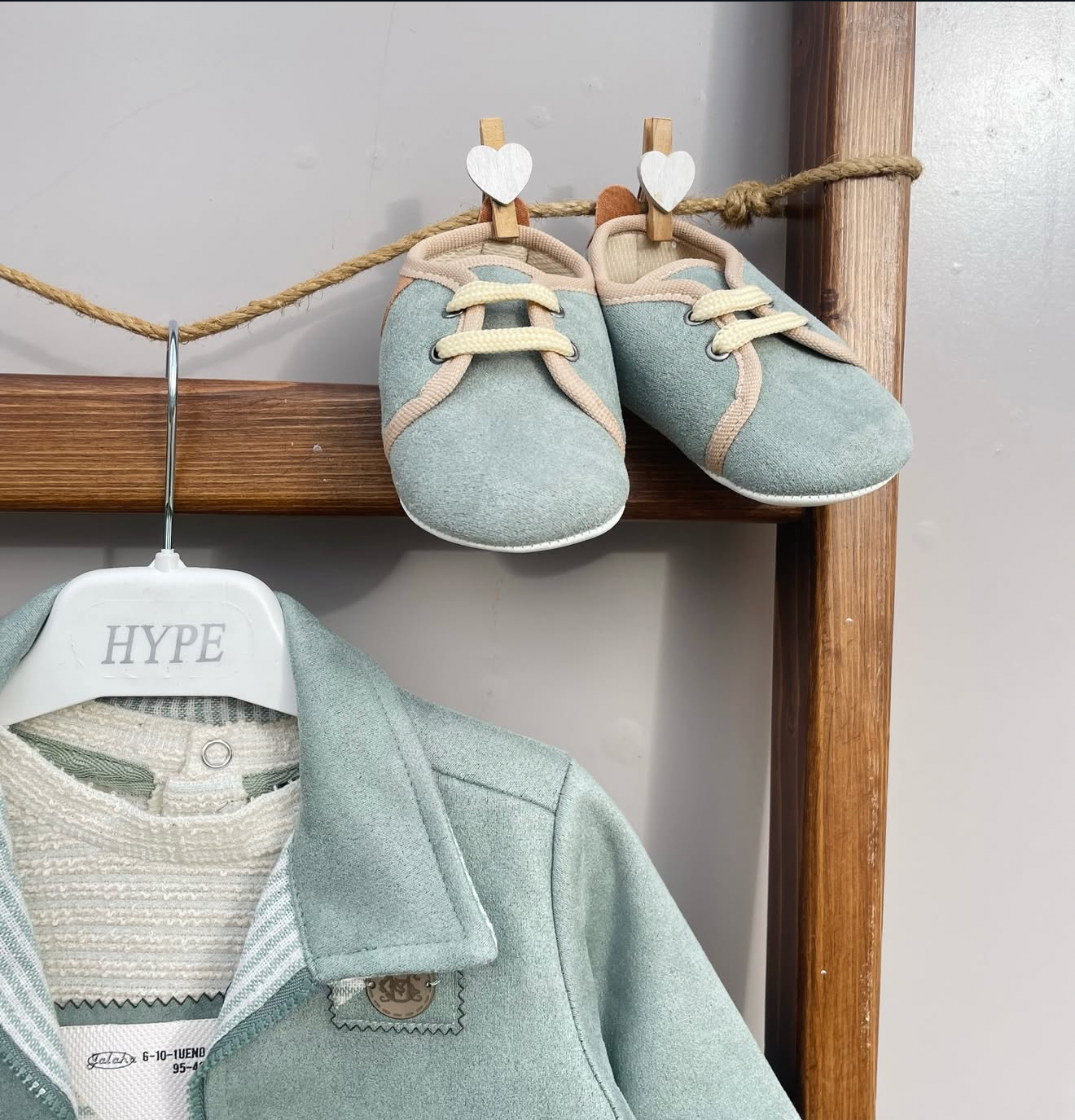 Completo neonato 4 pezzi con scarpette