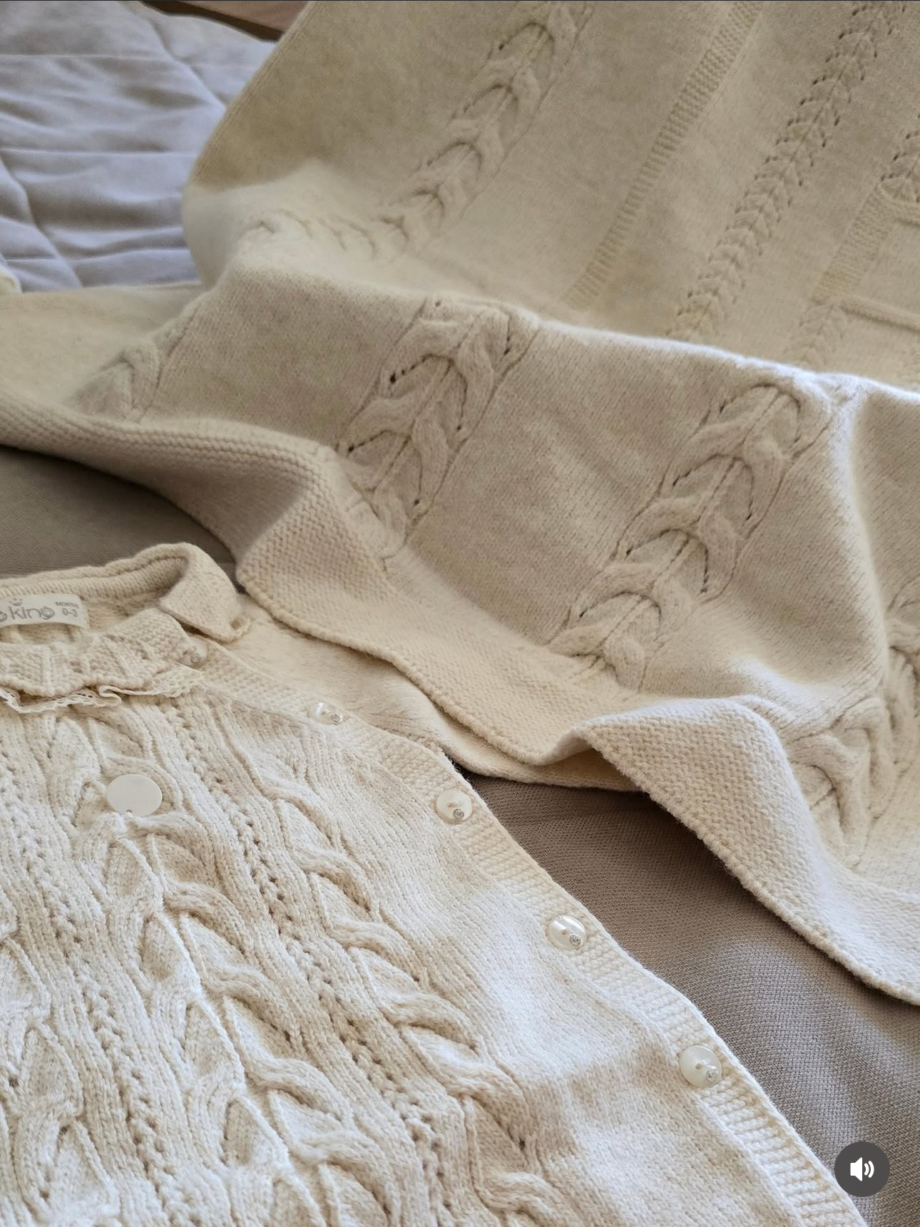 Corredino nascita neonata in lana merino