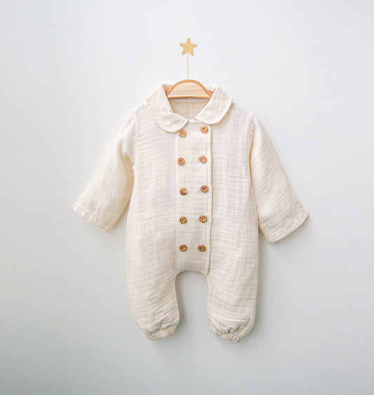 Tutina in mussola di cotone per neonato – Stile retrò ed eleganza naturale