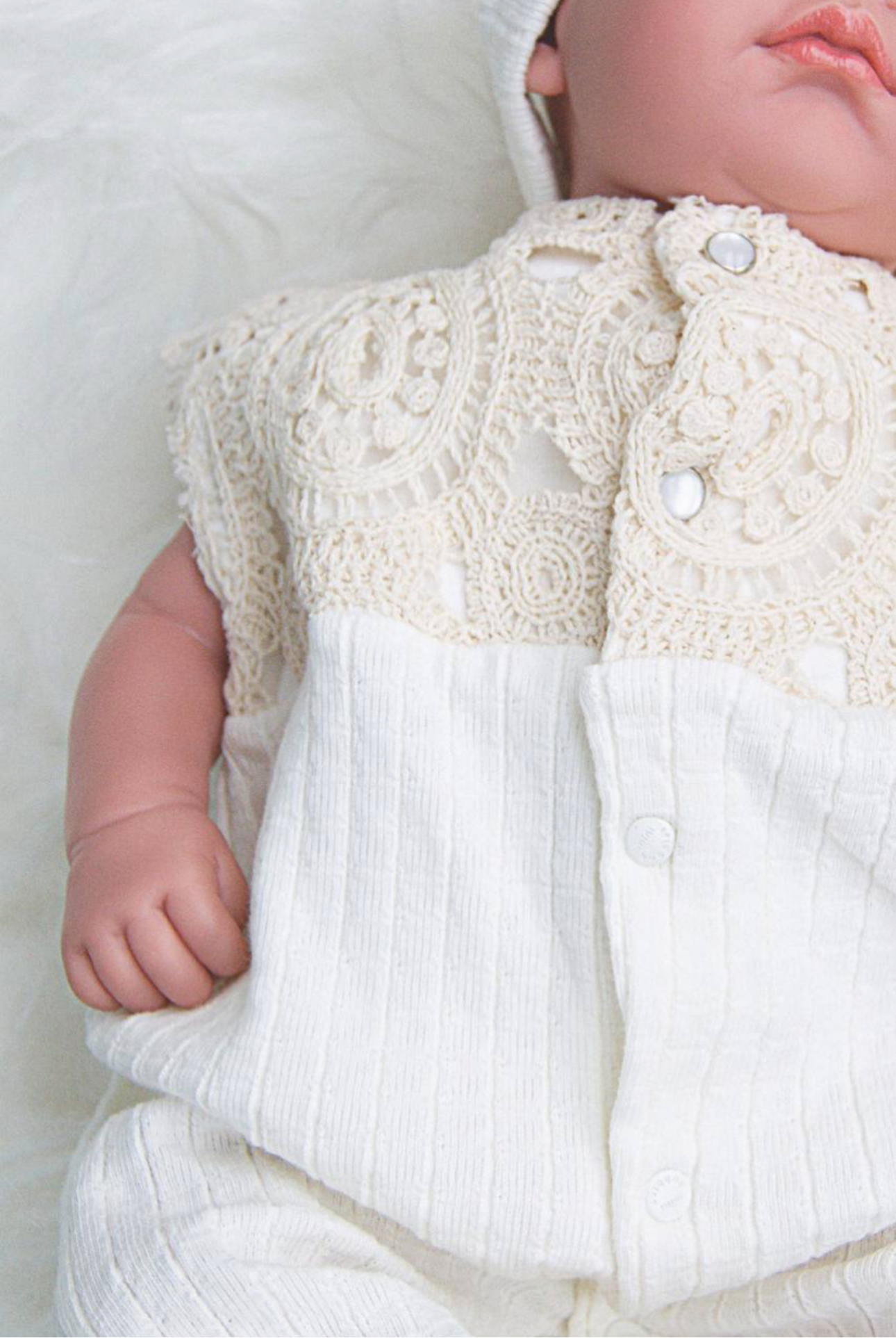 Elegant jumpsuit with matching headband