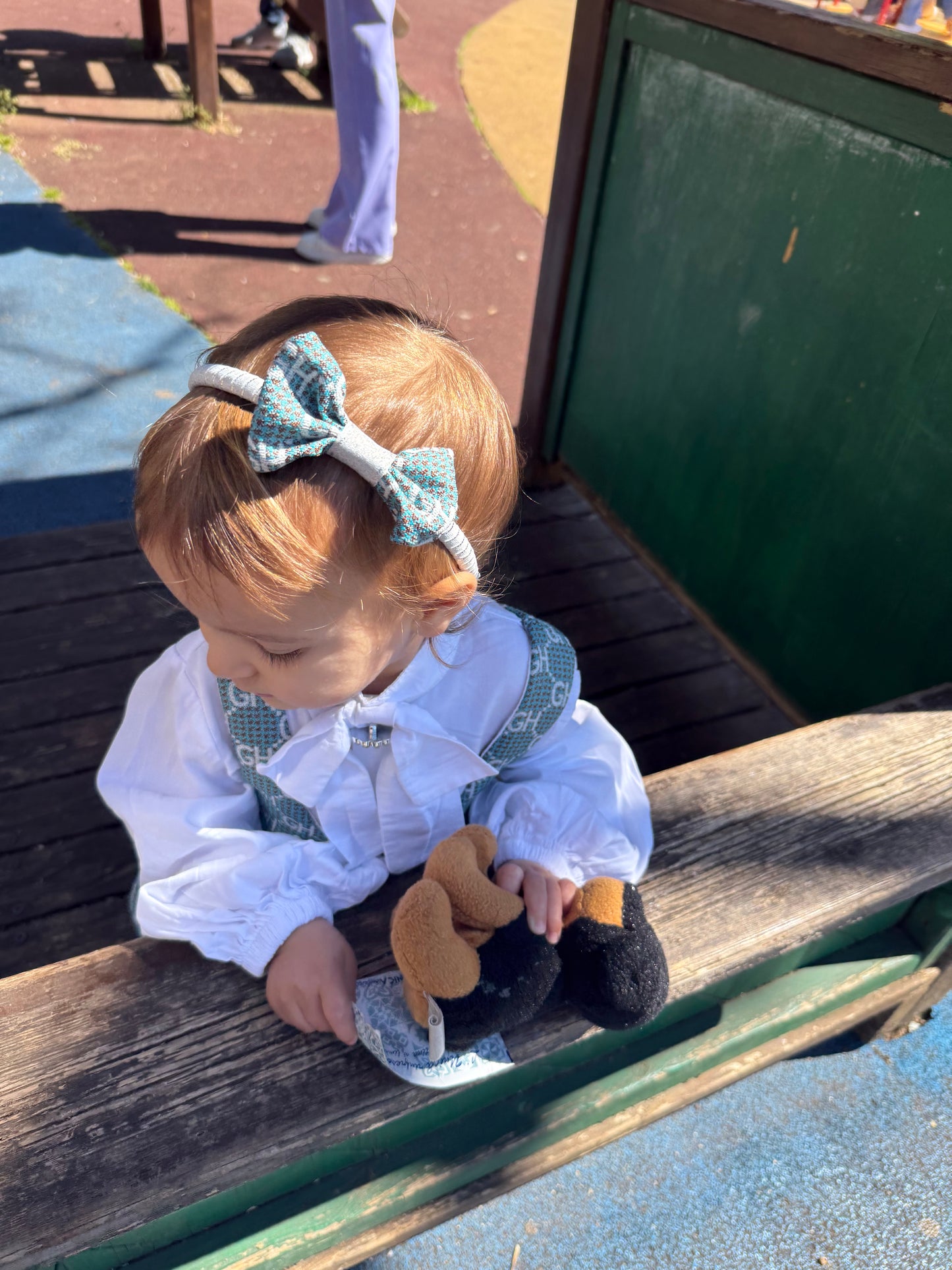 Vestido de niña con camisa y diadema