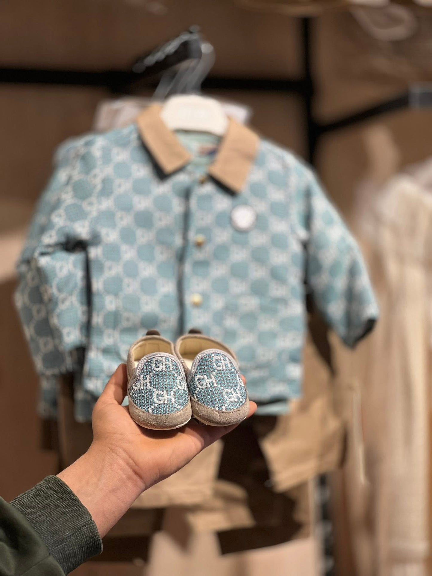 Completo neonato 4 pezzi con scarpette