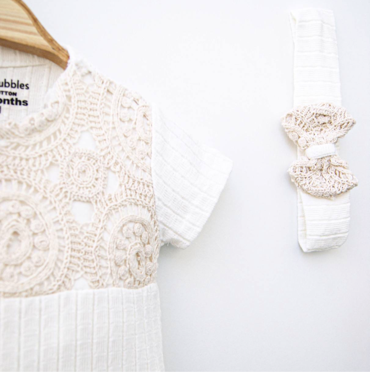 Elegant jumpsuit with matching headband