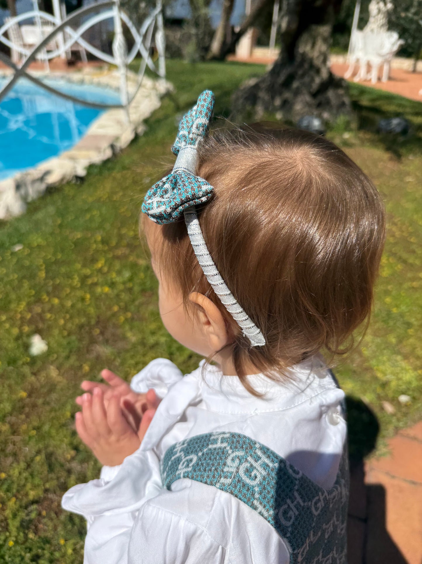 Vestido de niña con camisa y diadema