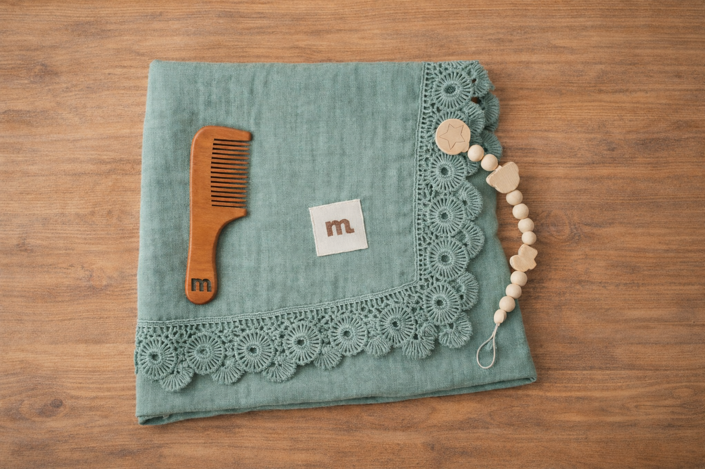 Set coperta, pettine e catenella portaciuccio