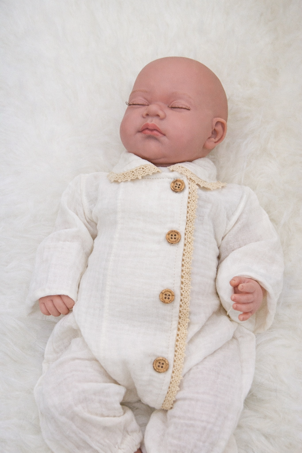 Tutina in mussola di cotone - ricamo in pizzo unisex - MiniMe- color