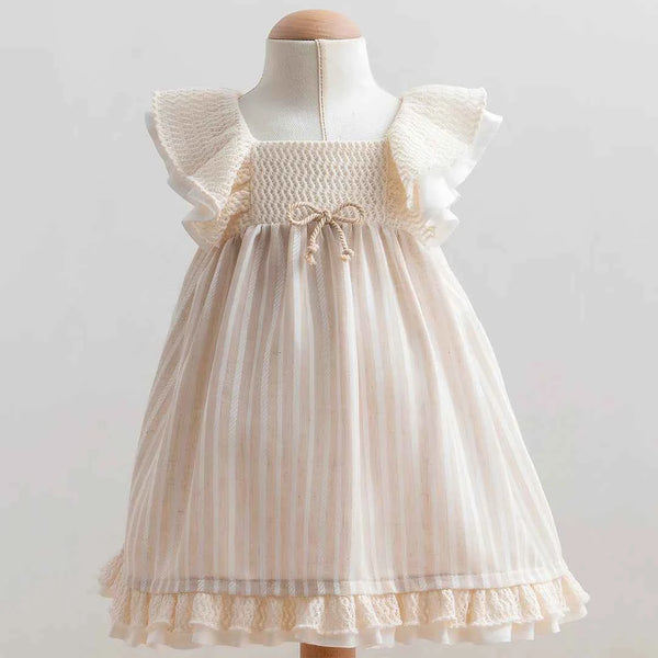 Abito neonata con smock e balze in pizzo