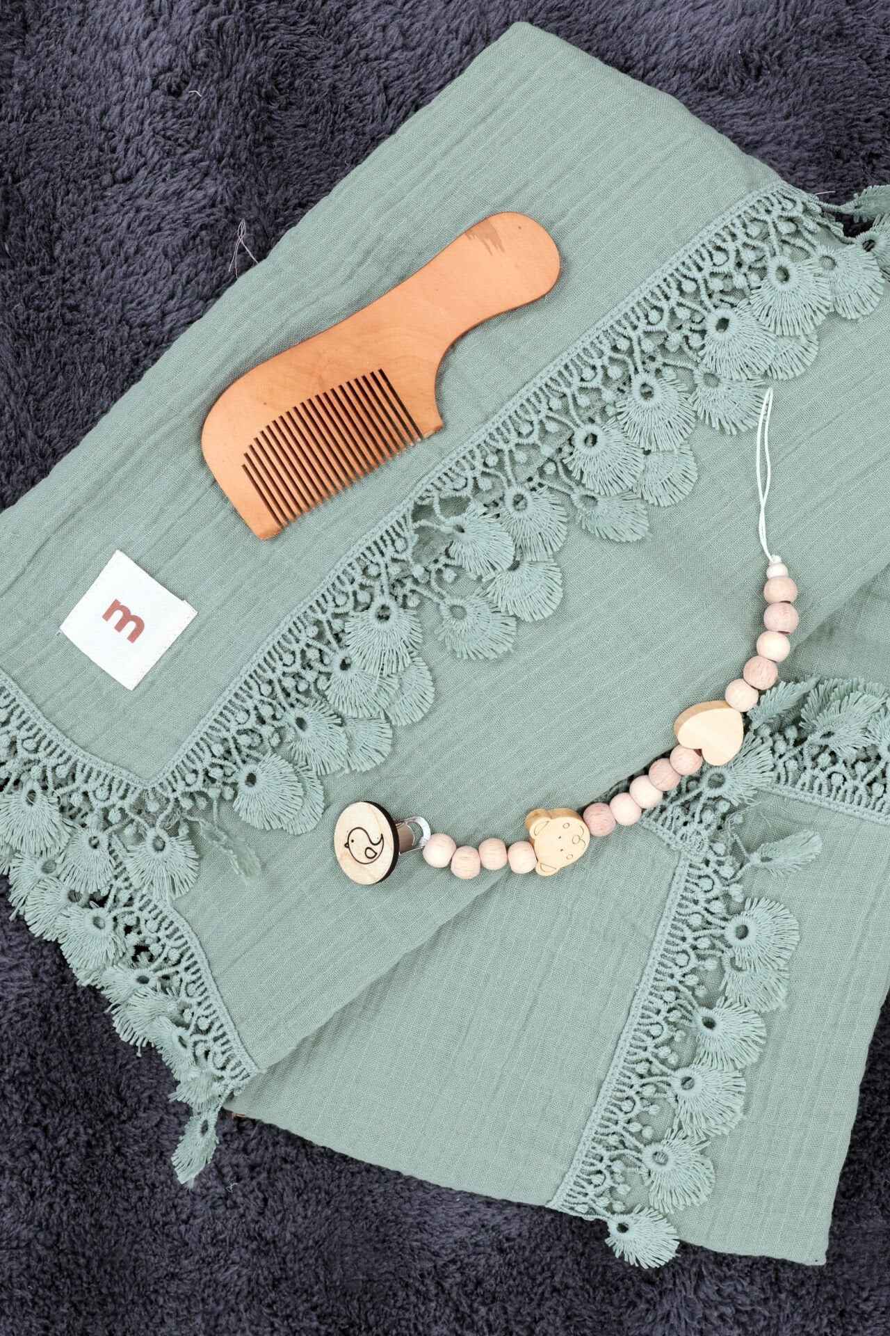 Mussola, pettine e portaciuccio