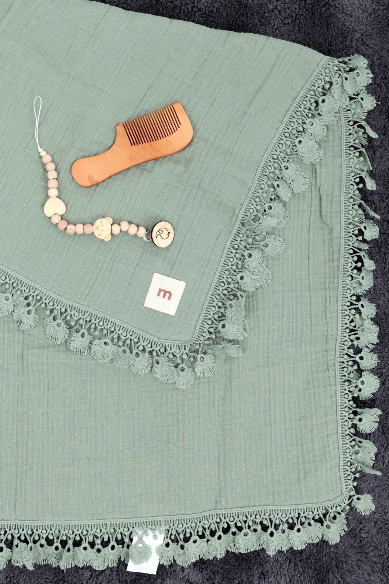 Mussola, pettine e portaciuccio