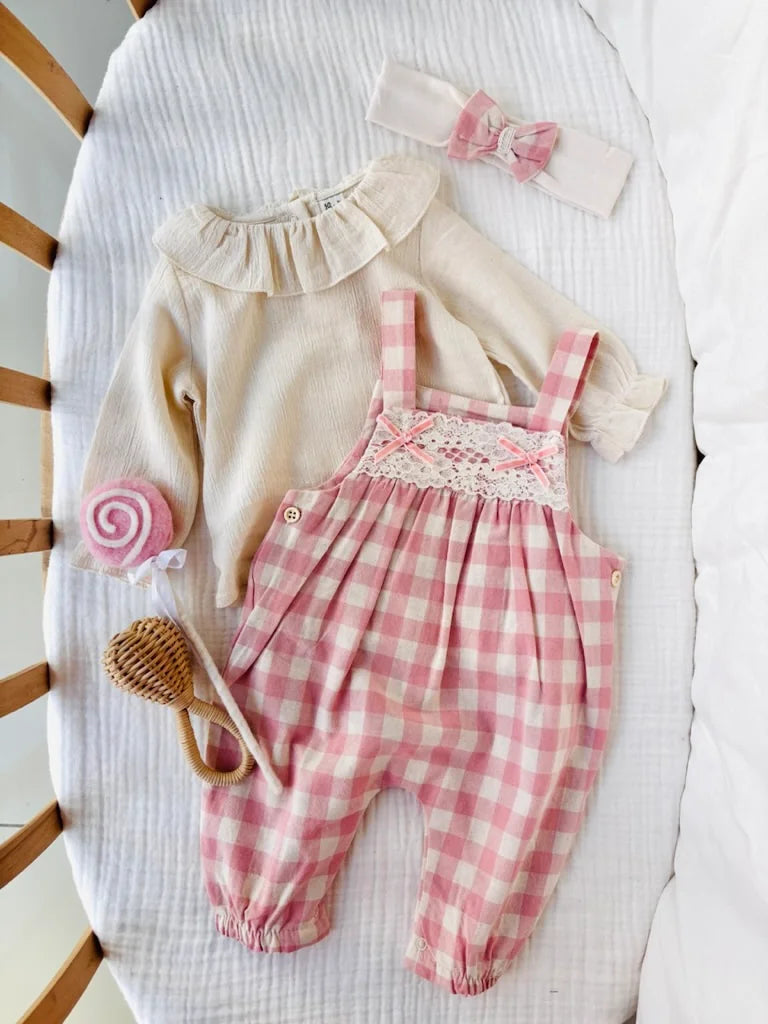 Salopette neonata con blusa e fascia coordinata