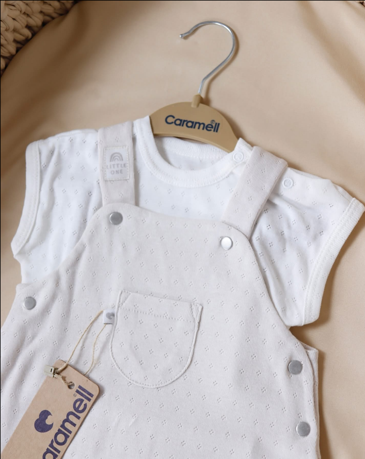 T-shirt and overalls set