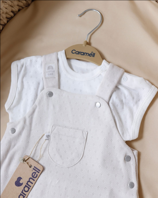 Set maglietta e salopette