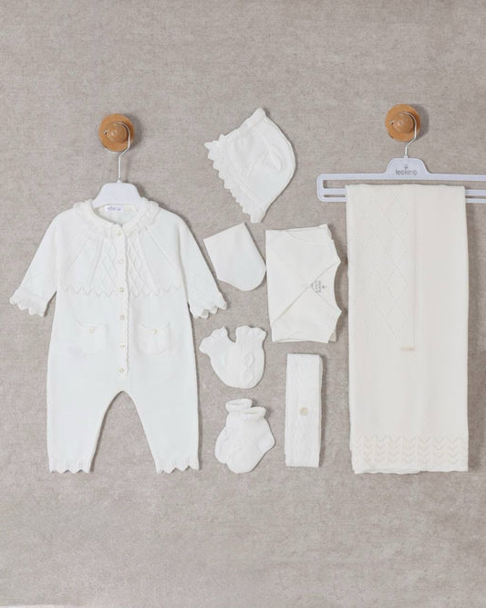 Set Nascita Neonato in Maglia Bianca 8 pezzi - Eleganza e Morbidezza per i Primi Giorni
