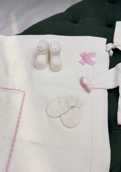 Baby Knit Set with Pink Details – 6 Pieces in Organic Cotton